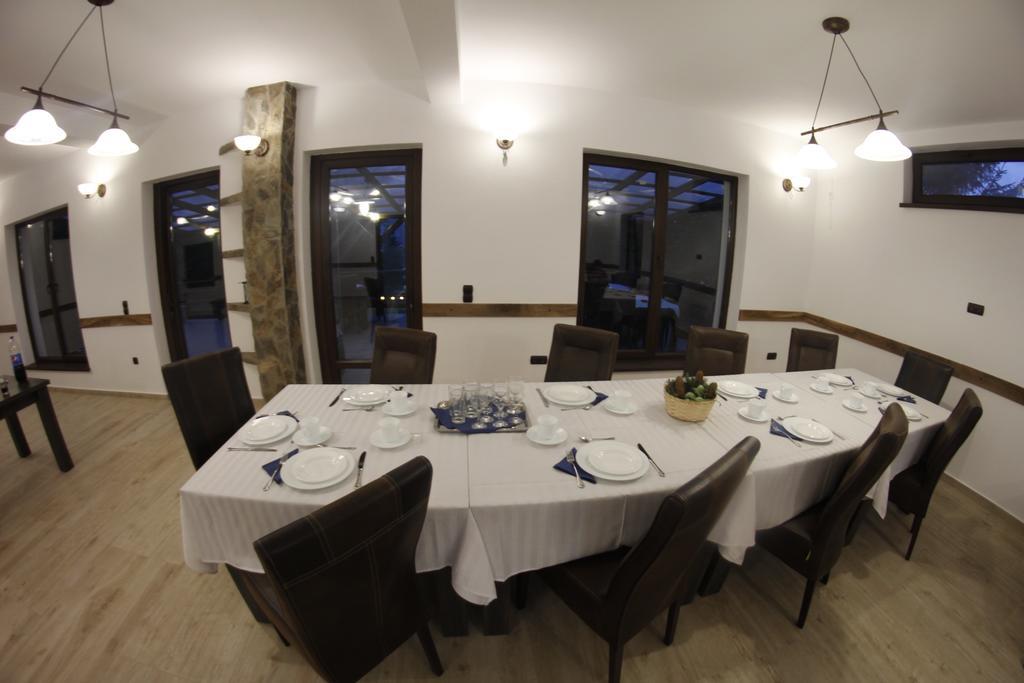 מלון Colibiţa Casa Laur Cu Plaja Privata מראה חיצוני תמונה